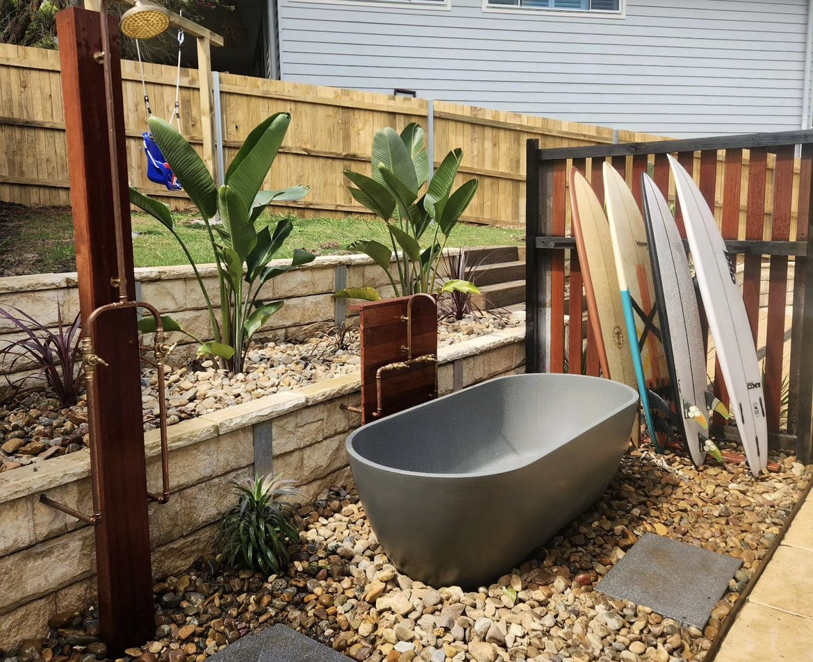 Bayley Concrete Textured Outdoor Bath 1800 - Dark Grey