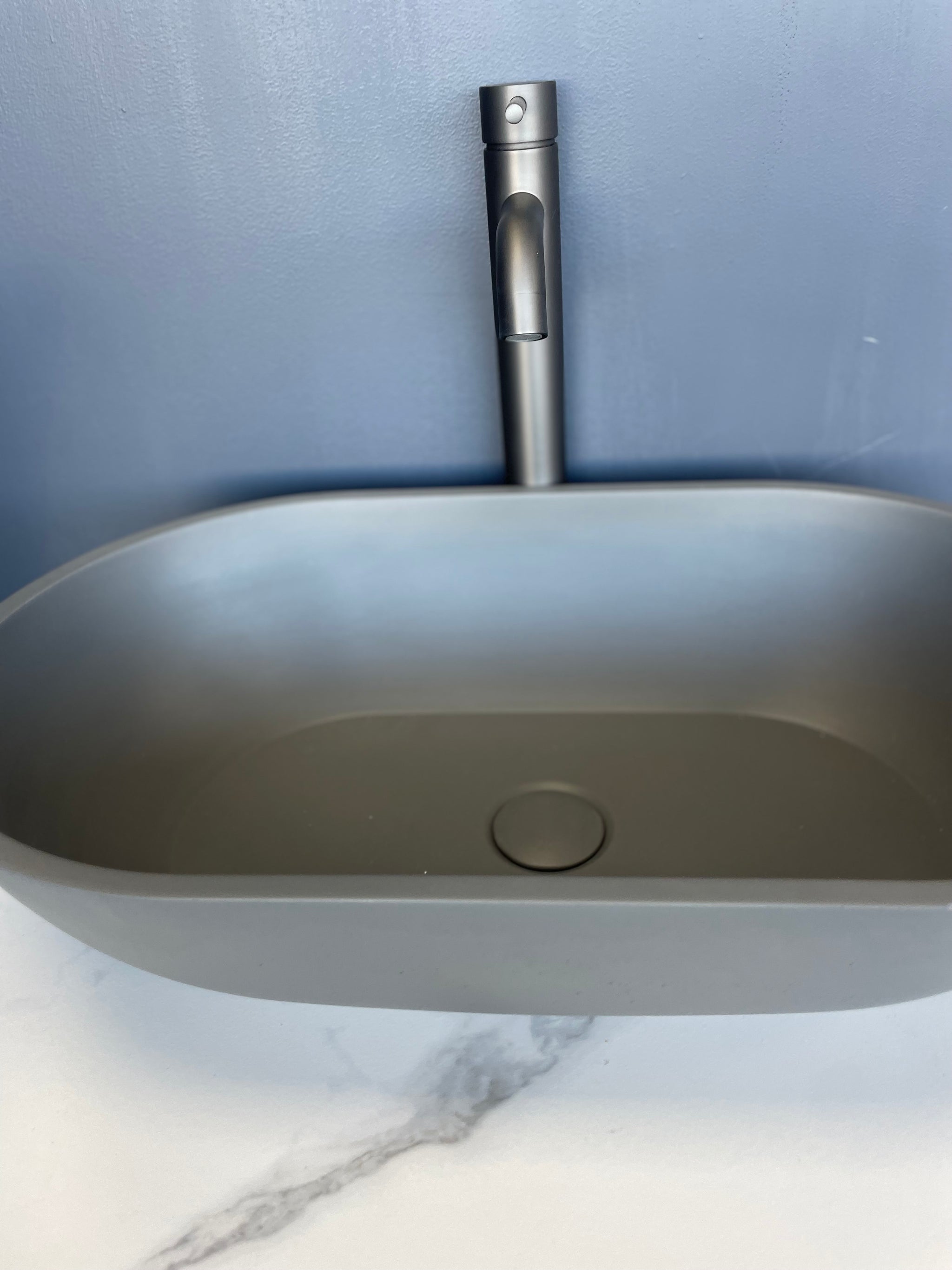 Bayley Oval Concrete Basin - 650/600mm - Grey