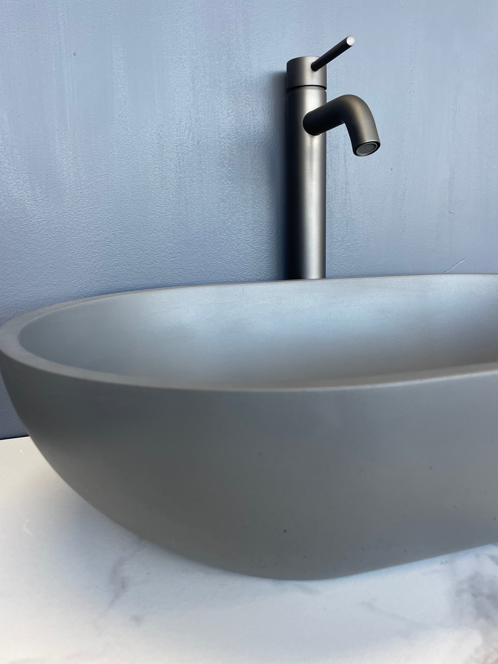 Bayley Oval Concrete Basin - 650/600mm - Grey