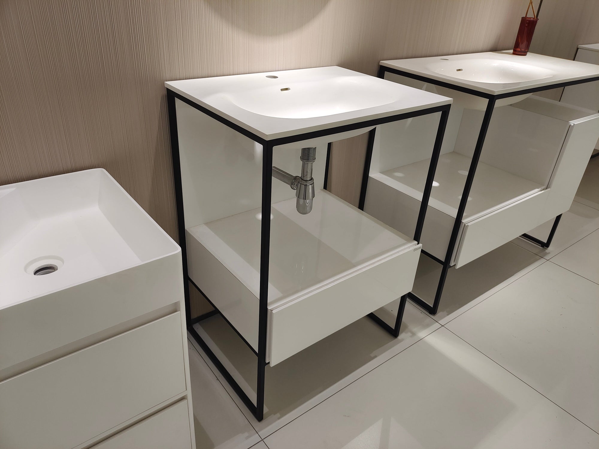 Floorstanding Vanity - Slim w/Basin - 600mm - G2700-0