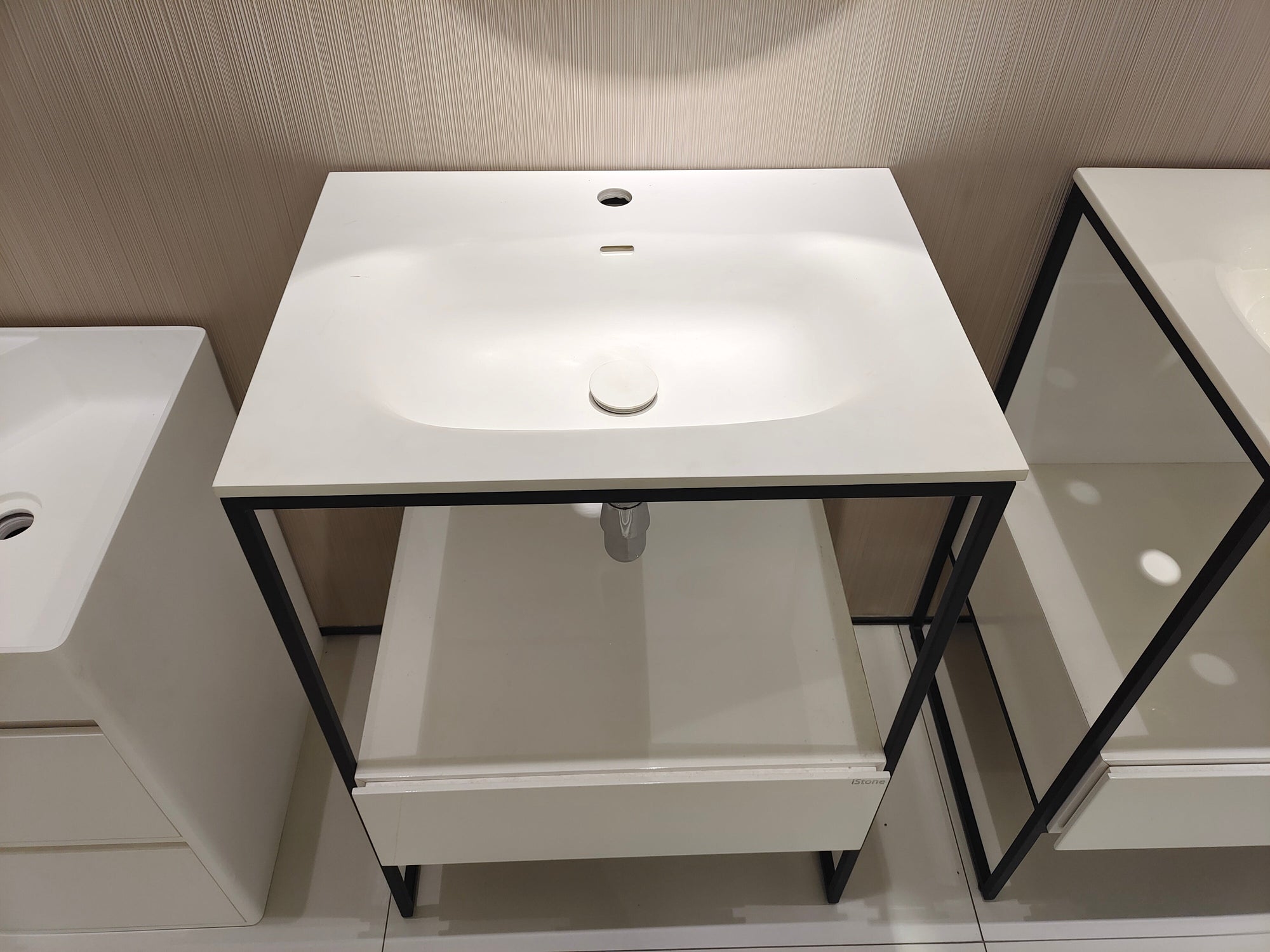 Floorstanding Vanity - Slim w/Basin - 600mm - G2700-0