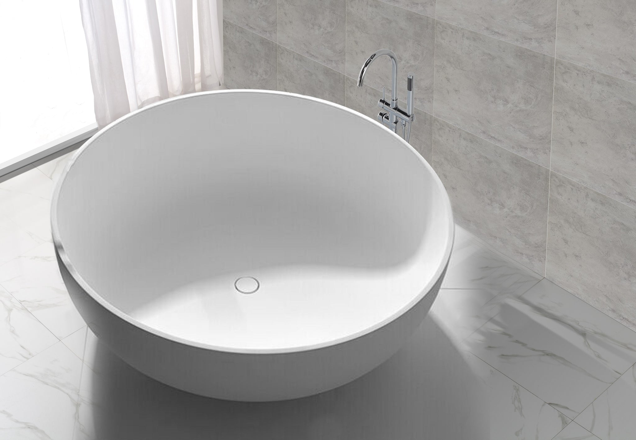 Hugi Round Resort Style Bath - 1465mm - B002