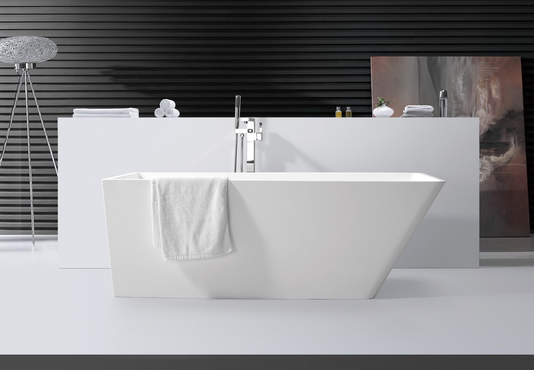 Hugi Freestanding Bath - Perfect For Small Spaces - 1670mm - B058