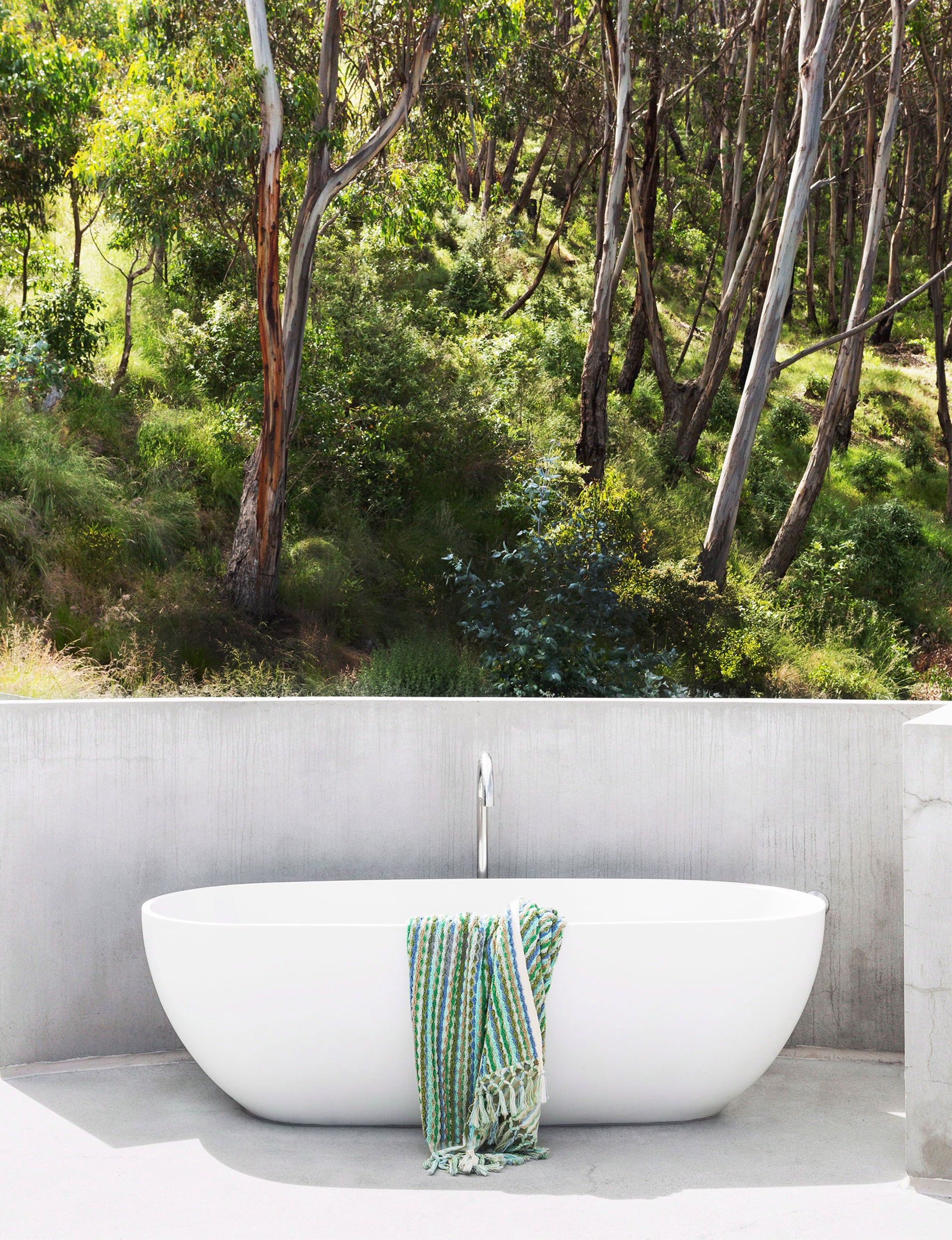 Justina Outdoor Bath - Comfortably Fits 2 People - 1650mm - ST12
