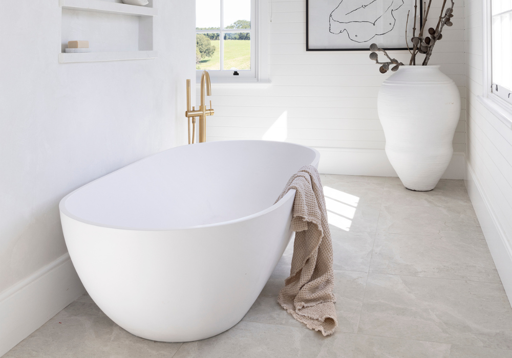 Hugi Classic Stone Bath - Best Selling Luxury Style - 1630mm - B008