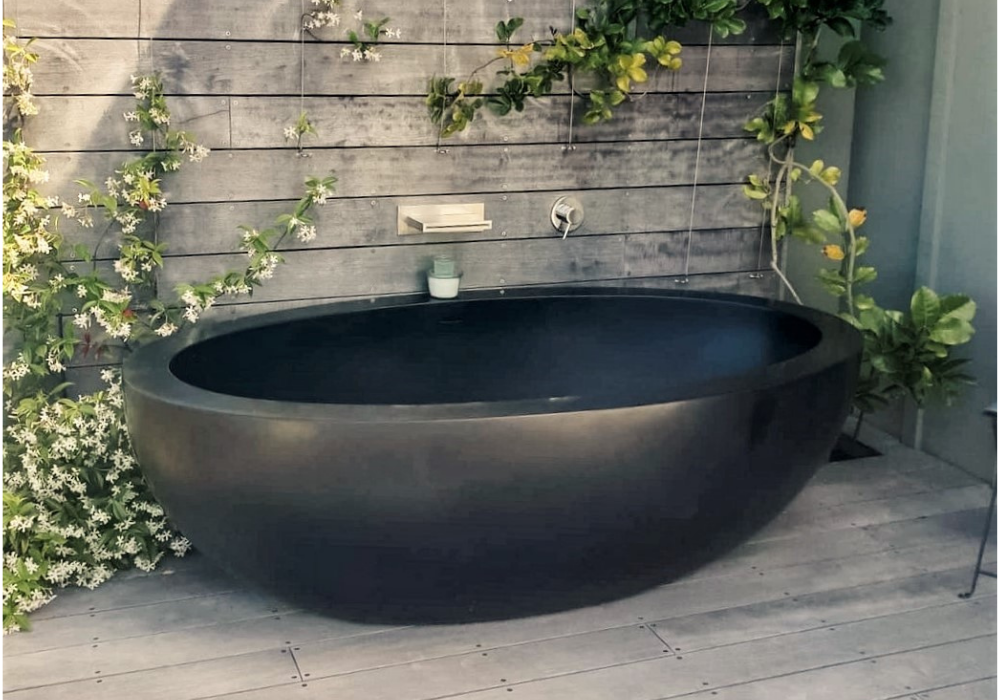 Outdoor Bath - Matte Black - 1880mm - B048