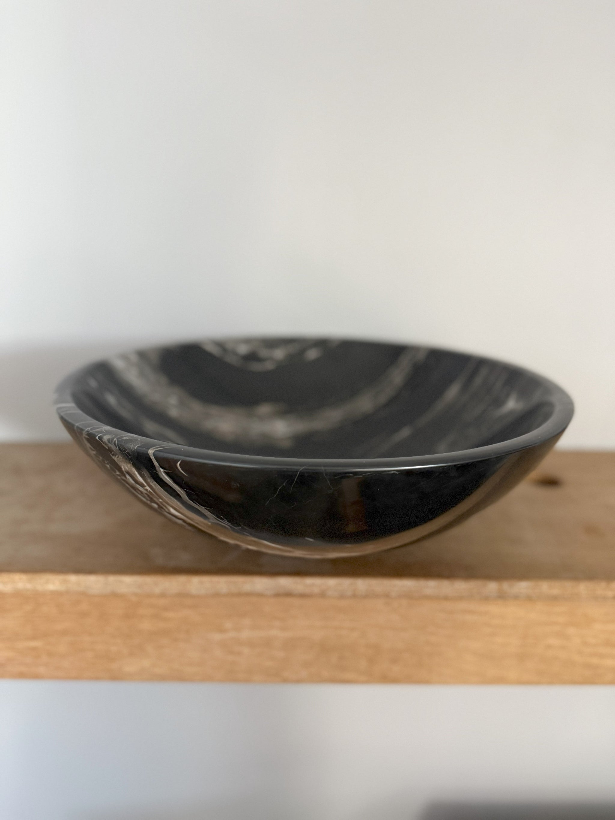 Round natural black marble basin 420mm - NSBA01