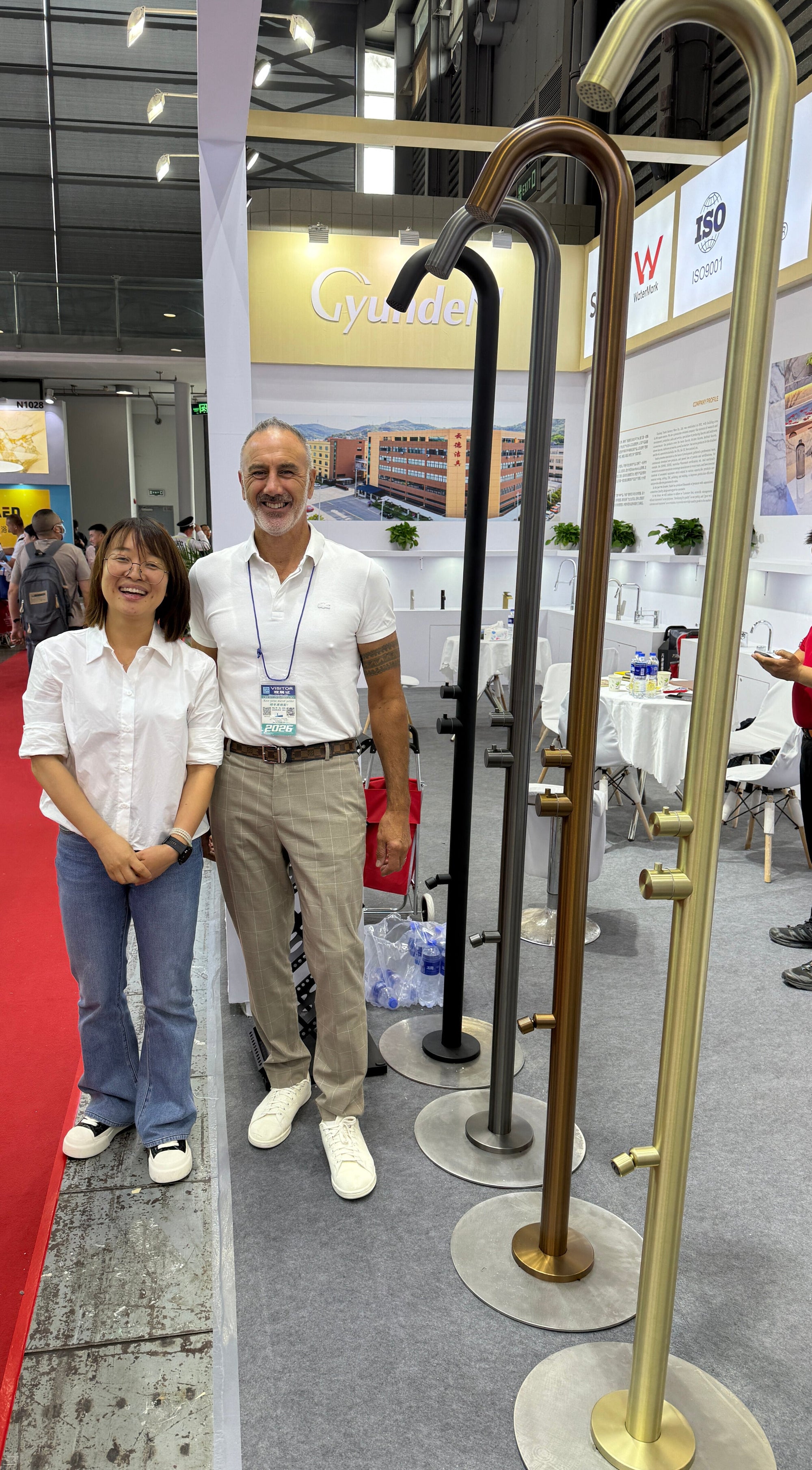 Meeting our manufacturer at Shanghai Trade Fair 2025. Stent Road Outdoor showers. black,gun metal, rose gold, gold. Marine grade 316L stainless steel. Toka Tapware. Stonebaths.