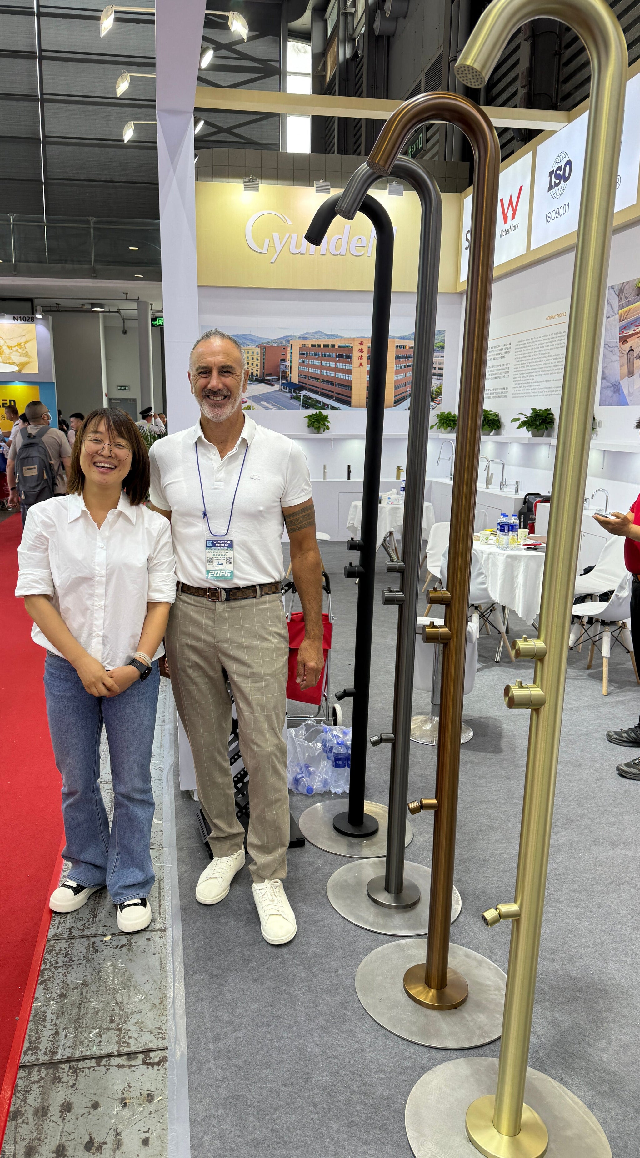 Meeting our manufacturer at Shanghai Trade Fair 2025. Stent Road Outdoor showers. black,gun metal, rose gold, gold. Marine grade 316L stainless steel. Toka Tapware. Stonebaths.
