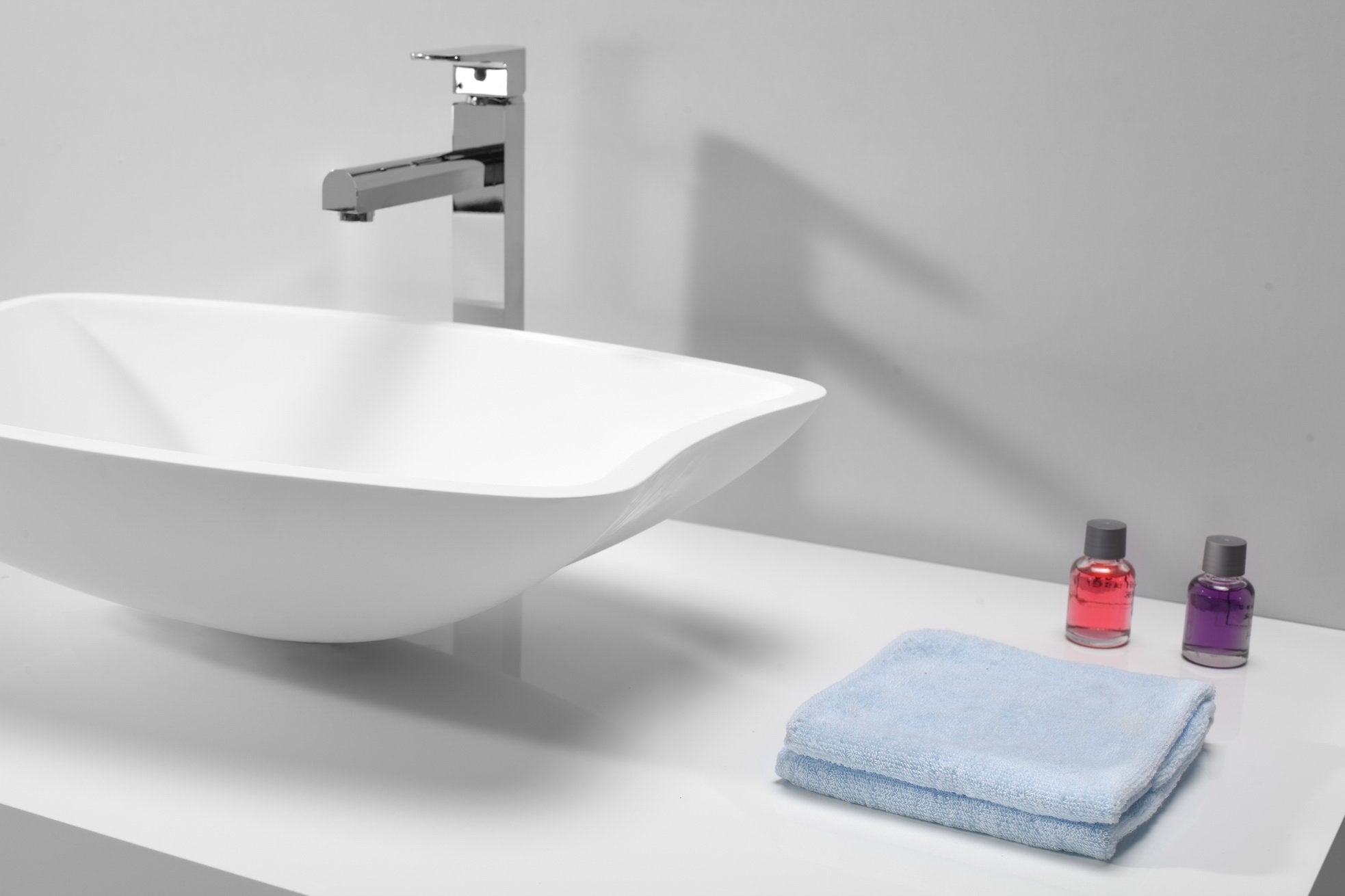 Hugi Unique Shaped Basin - 590mm - B1511