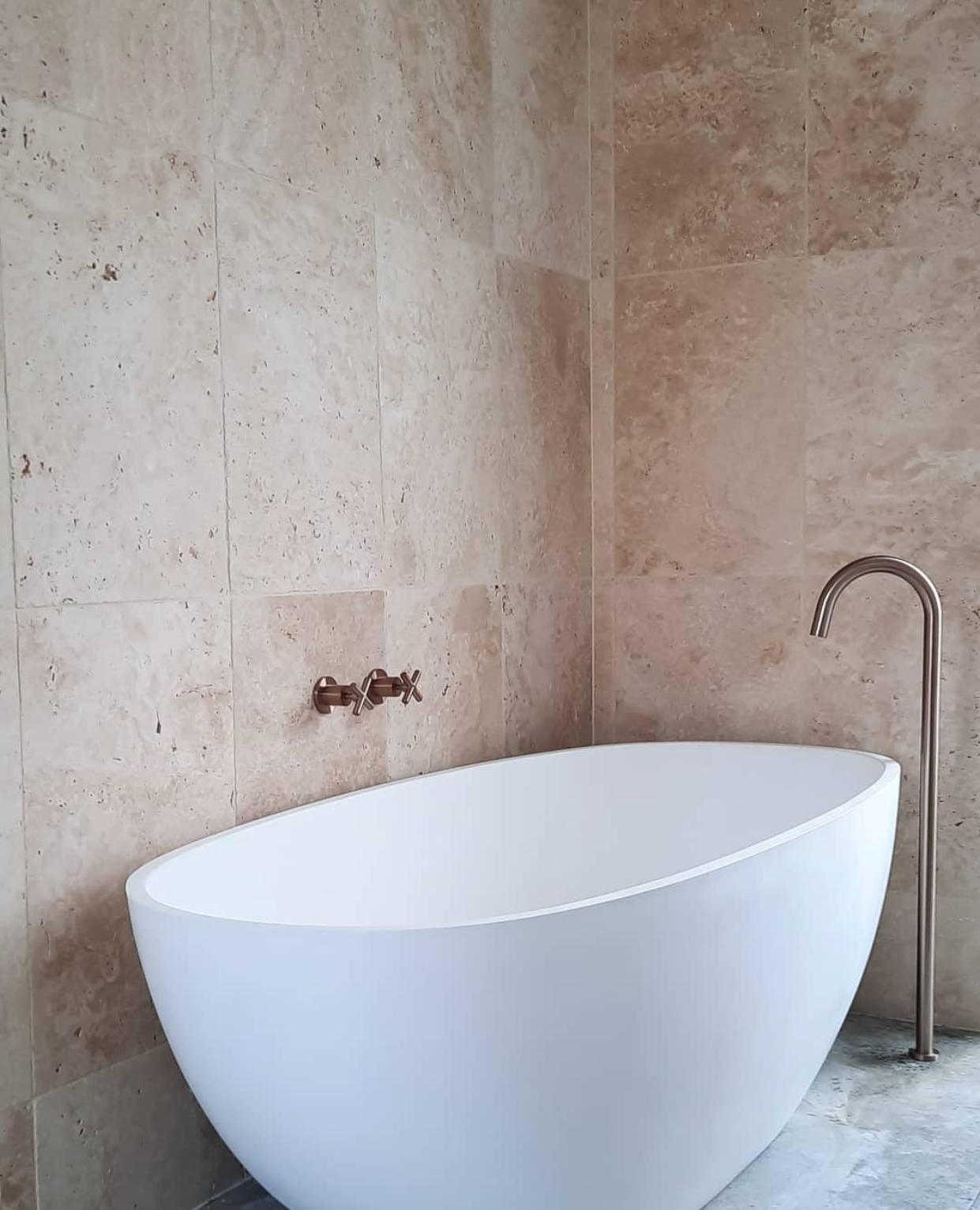 Matte White Stone Bath - Longer Shape - 1750mm - B008-B